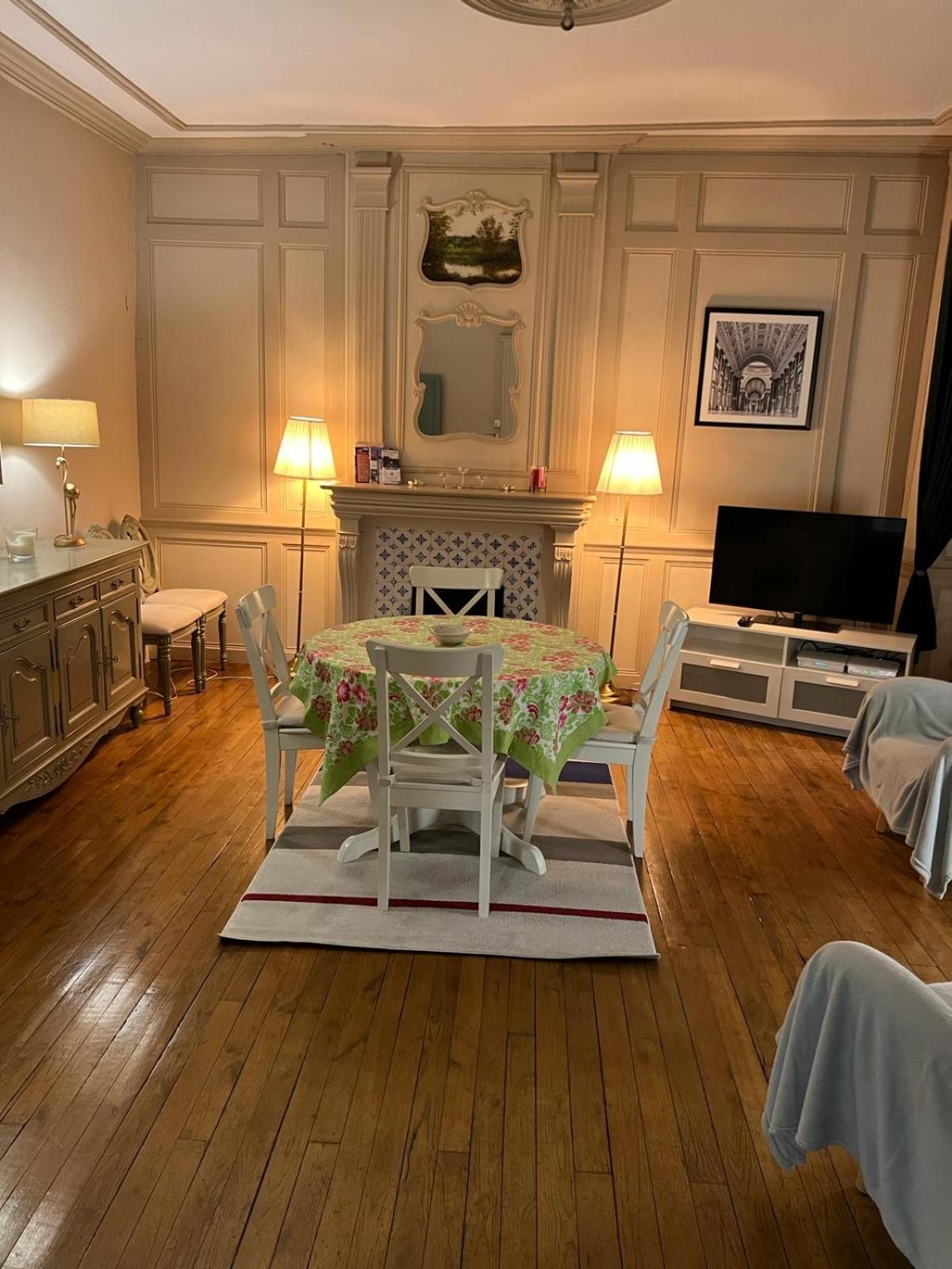 Eglantine Appartement Centre Historique De Dinan Eksteriør billede